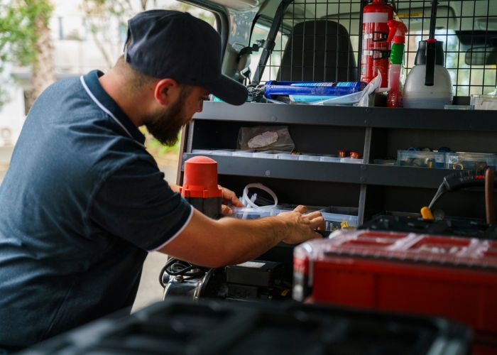 Expert Water Pump Technician